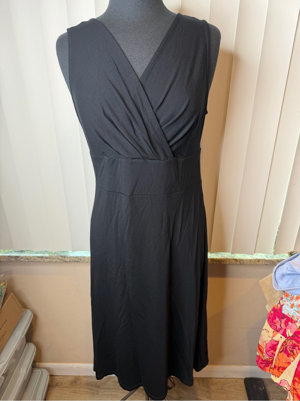 Talbots Black Sleeveless V-Neck Wrap-Style Midi Dress Size Medium